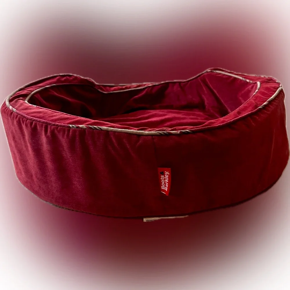 BOOTS & BARKLEY SMALL PLUSH PET BED DOG CAT PUPPY CUDDLE COMFY SOFT RED BURGUNDY